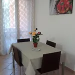 Rosahouse לצ'ה